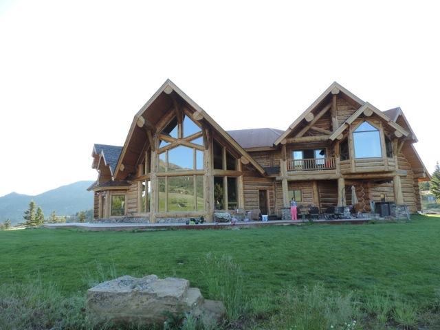 Mcdonald'S Ranch Lodge Гардинер Экстерьер фото