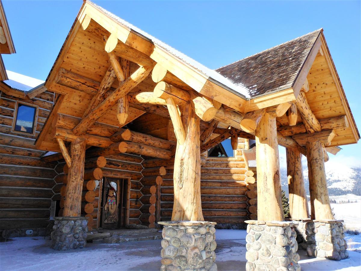 Mcdonald'S Ranch Lodge Гардинер Экстерьер фото