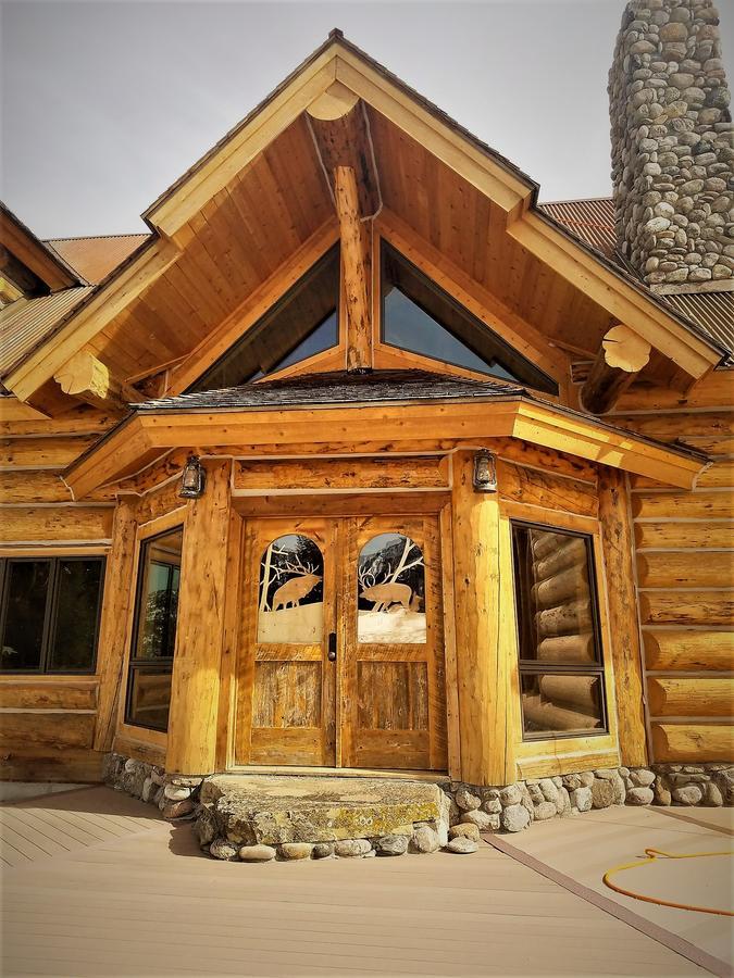 Mcdonald'S Ranch Lodge Гардинер Экстерьер фото